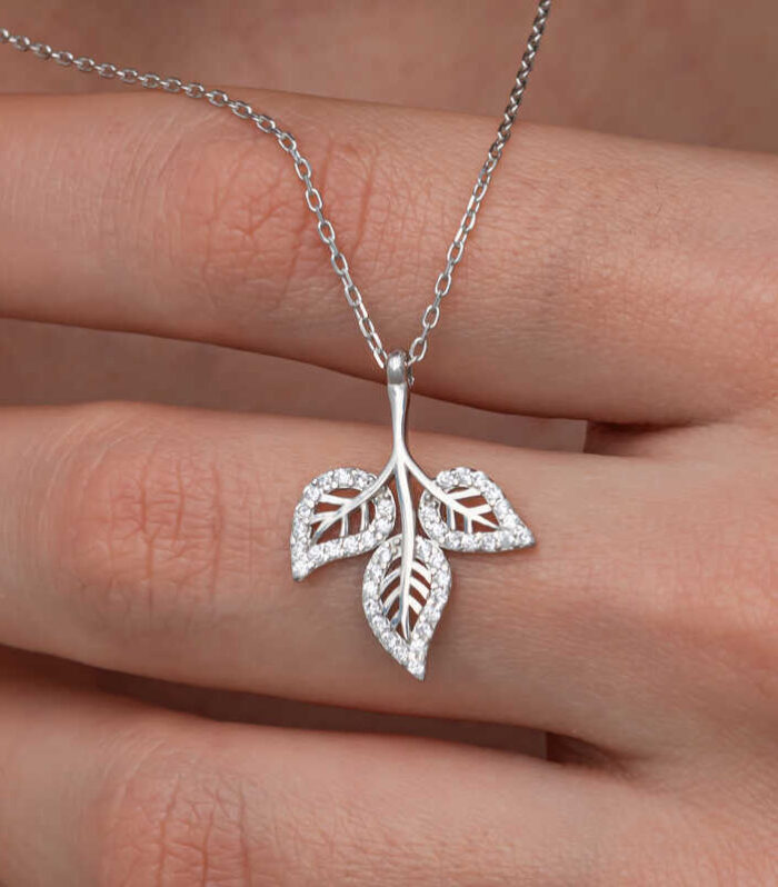 Silver Three Leaves Necklace